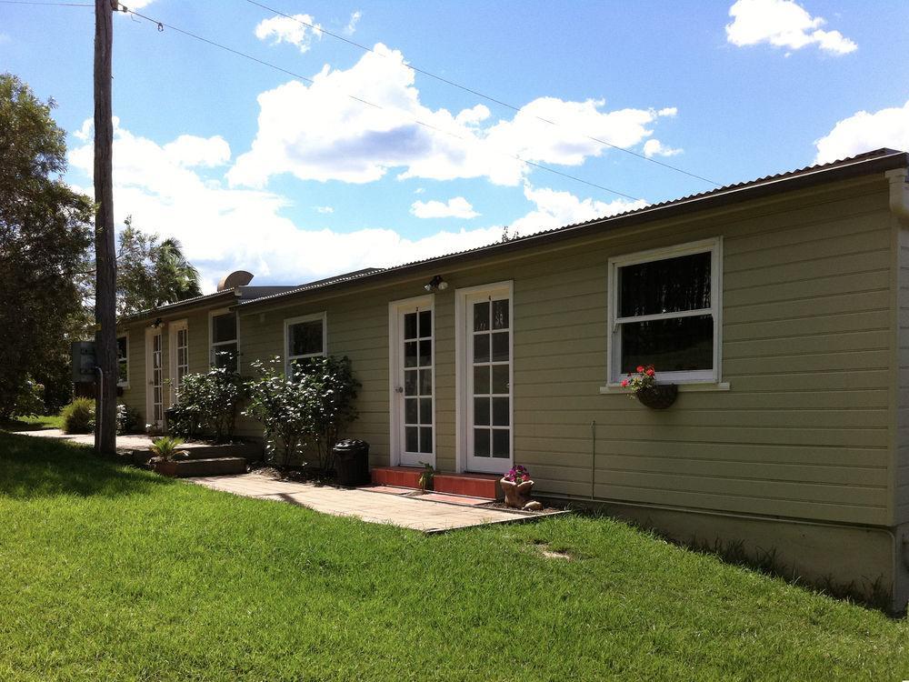 Motel Sinclairs Country Retreat Conjola Esterno foto